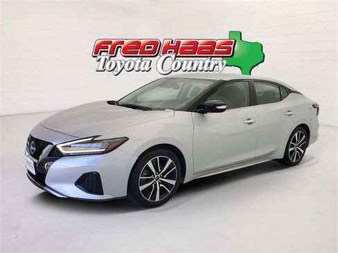Used 2023 Nissan Maxima SV w/ Floor Mat Group image 1