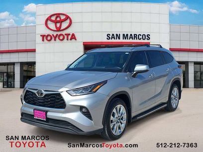Used 2023 Toyota Highlander Limited