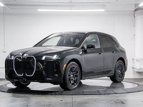 New 2026 BMW iX xDrive60 w/ M Sport Package image 3