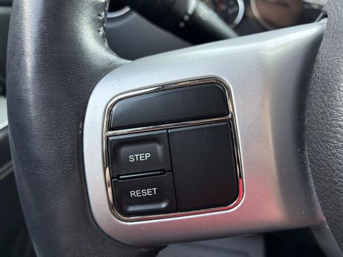 Used 2016 Jeep Compass High Altitude FWD image 18