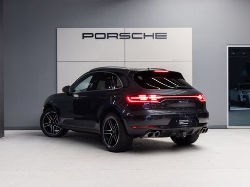Certified 2020 Porsche Macan S AWD/4WD image 5
