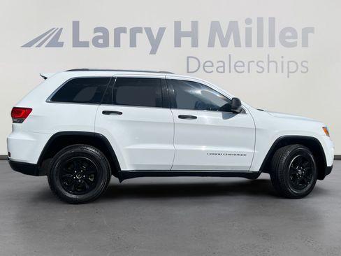 Used 2015 Jeep Grand Cherokee Laredo w/ Quick Order Package 23E image 6