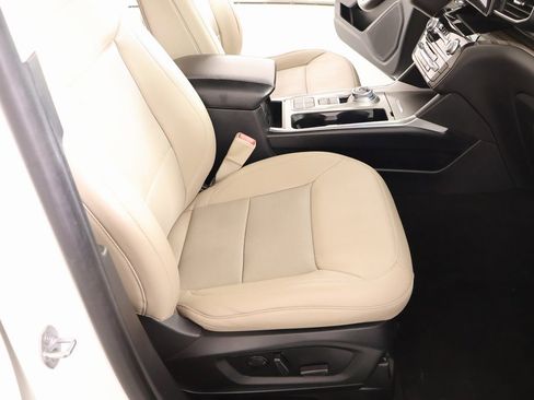 Used 2021 Ford Explorer Limited image 15