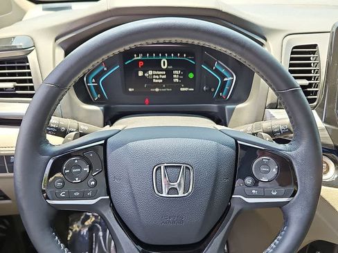 Used 2022 Honda Odyssey Elite image 19