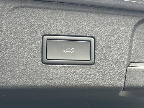 New 2026 Volkswagen Atlas SEL Premium R-Line image 7