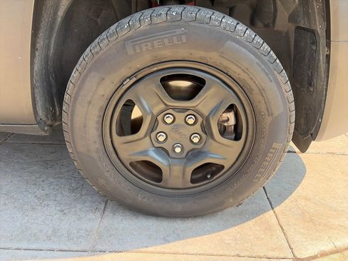 Used 2018 Jeep Renegade Sport w/ Power & Air Group AWD/4WD image 15