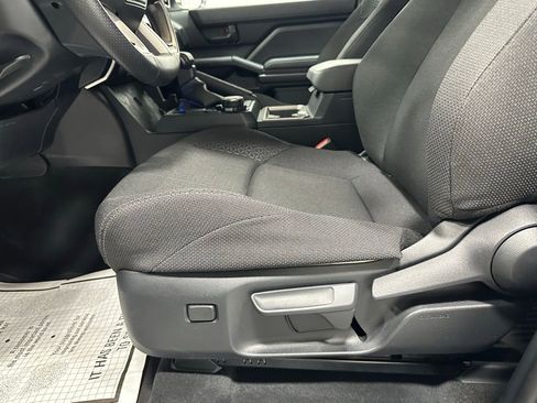Used 2025 Toyota 4Runner SR5 AWD/4WD image 12