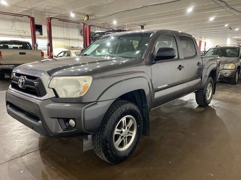 Used 2012 Toyota Tacoma PreRunner image 7