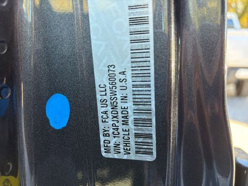 Used 2025 Jeep Wrangler Sport S image 28