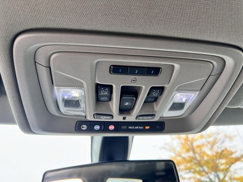 Used 2020 GMC Sierra 1500 Elevation w/ Elevation Value Package image 19