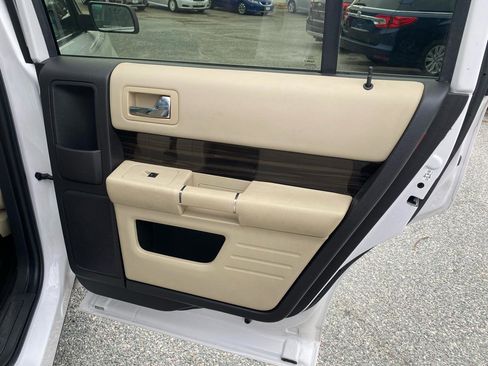 Used 2013 Ford Flex SEL image 20