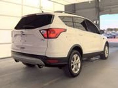 Used 2019 Ford Escape SEL AWD/4WD image 4