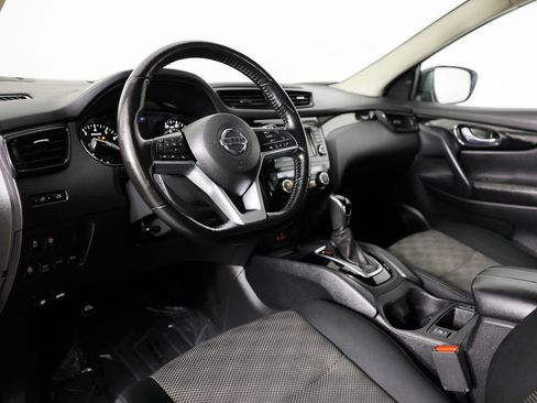 Used 2021 Nissan Rogue Sport SV image 23