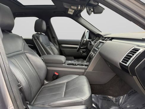 Used 2020 Land Rover Discovery Landmark AWD/4WD image 37