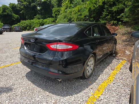 Used 2014 Ford Fusion S FWD image 4