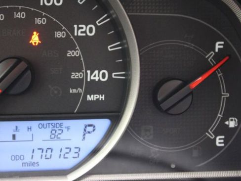 Used 2015 Toyota RAV4 XLE image 13