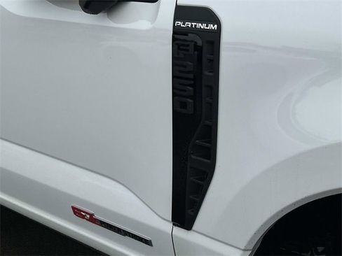 Certified 2025 Ford F250 Platinum image 9