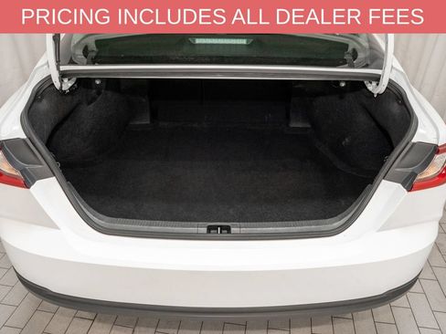 Used 2025 Toyota Camry LE w/ Convenience Package FWD image 5