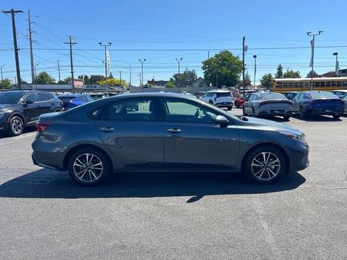 Certified 2023 Kia Forte LXS w/ LXS Technology Package FWD image 6