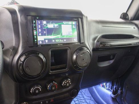 Used 2012 Jeep Wrangler Sport image 9