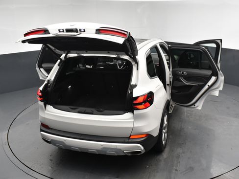 Used 2024 BMW X5 xDrive40i image 25