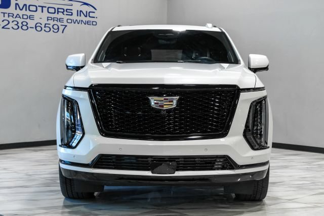 Used 2025 Cadillac Escalade Sport Platinum AWD/4WD image 7