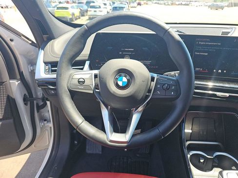 Used 2025 BMW X1 xDrive28i AWD/4WD image 18