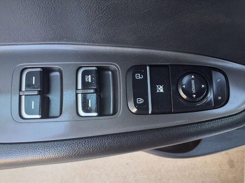 Used 2020 Kia Optima LX image 11