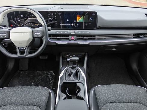 New 2025 Kia K4 GT-Line w/ GT-Line Sunroof Package image 14