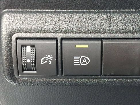 Used 2024 Toyota Corolla SE FWD image 27
