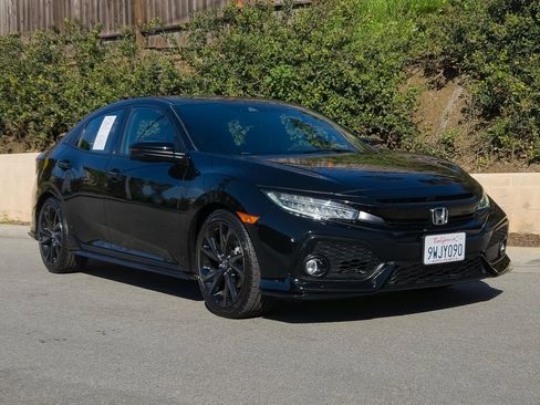 Used 2019 Honda Civic Sport Touring image 2