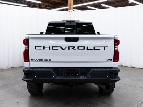 Used 2024 Chevrolet Silverado 2500 LTZ w/ LTZ Plus Package AWD/4WD image 5