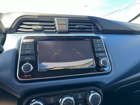 Used 2025 Nissan Versa SV FWD image 24