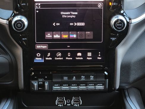 New 2026 RAM 2500 Big Horn AWD/4WD image 20