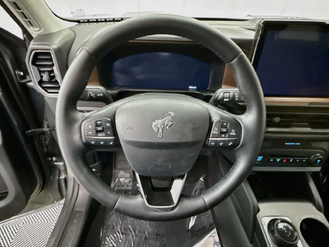 Used 2025 Ford Bronco Sport Outer Banks w/ Outer Banks Tech Package+ AWD/4WD image 11