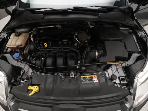 Used 2014 Ford Focus SE image 3