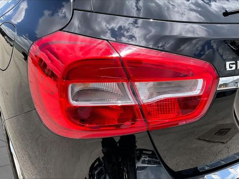 Certified 2020 Mercedes-Benz GLA 250 image 28