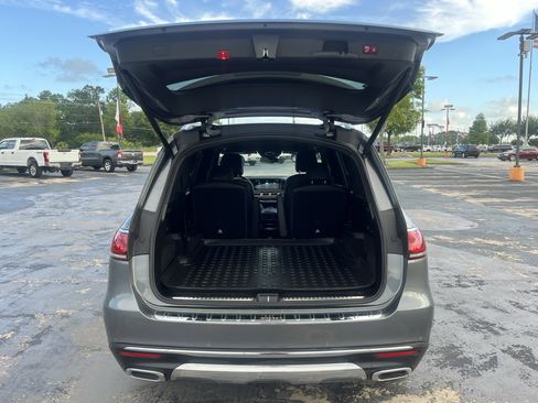 Used 2021 Mercedes-Benz GLS 450 4MATIC image 11