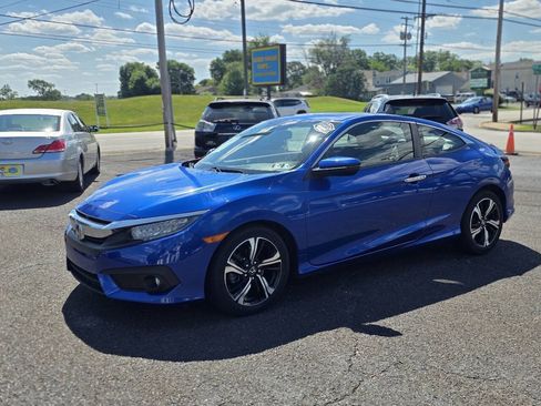Used 2016 Honda Civic Touring image 2