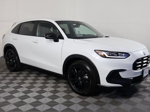 Used 2026 Honda HR-V Sport image 3