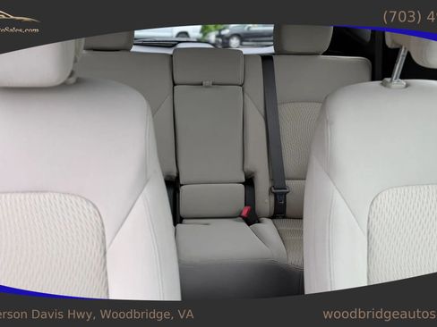Used 2013 Hyundai Santa Fe Sport FWD image 17