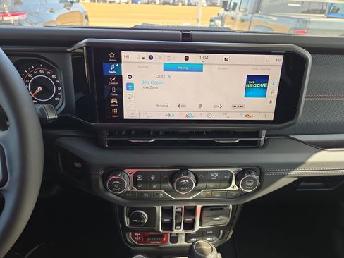 New 2026 Jeep Gladiator Mojave w/ Safety Group image 10