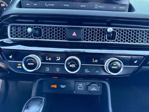 Used 2022 Honda Civic EX image 18