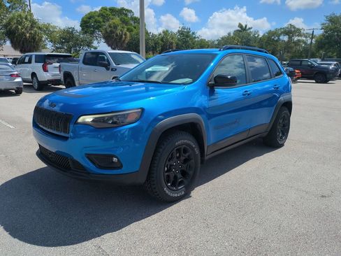 Used 2022 Jeep Cherokee Latitude AWD/4WD image 10