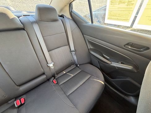 Used 2025 Nissan Altima 2.5 SV image 37