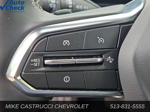 Used 2026 Chevrolet Traverse LT AWD/4WD image 13