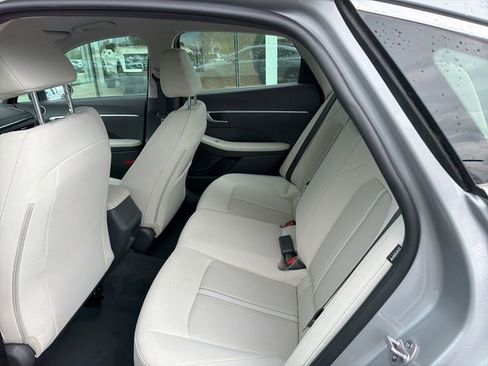 Used 2023 Hyundai Sonata SE FWD image 19