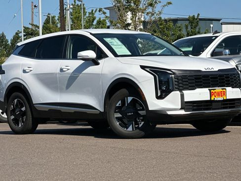Certified 2026 Kia Sportage LX w/ LX Convenience Package AWD/4WD image 2