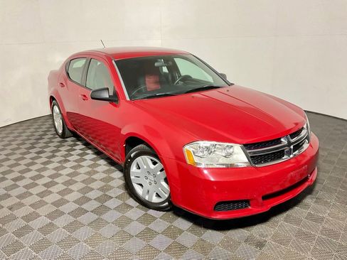 Used 2013 Dodge Avenger SE FWD image 3