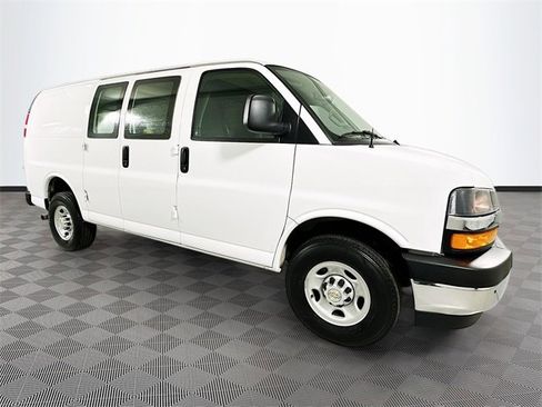 Used 2024 Chevrolet Express 2500 w/ Driver Convenience Package image 8